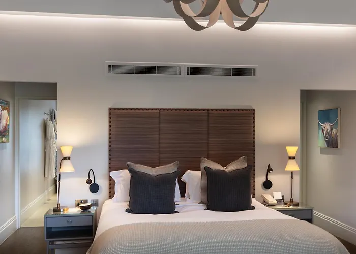 لينثويت هاوس 5* باونيس أون وينديرمير