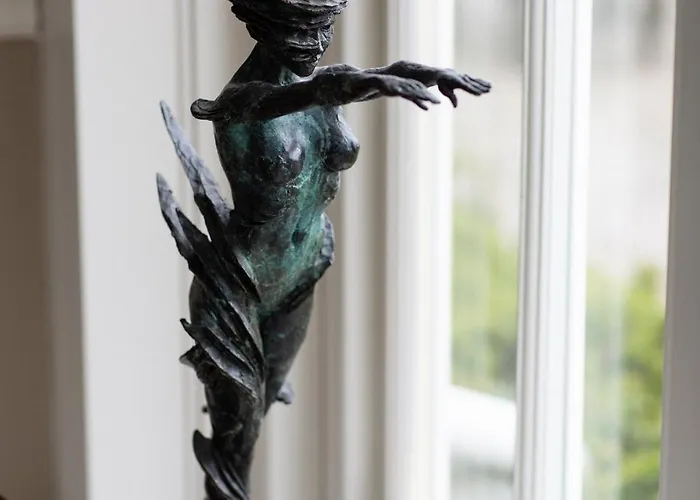 لينثويت هاوس فندق 5*